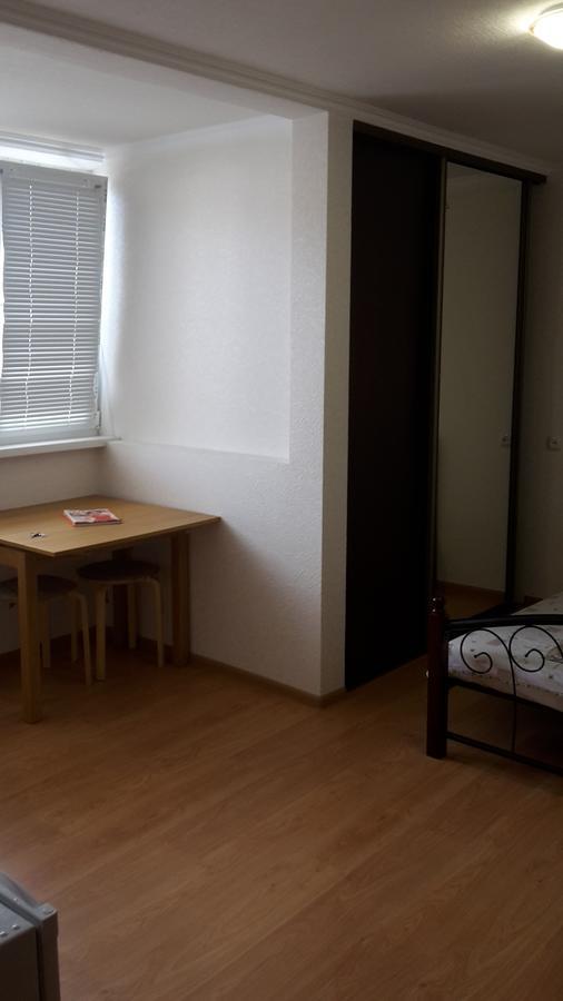 Mini Hotel Na Aiaaira Suchumi Zewnętrze zdjęcie